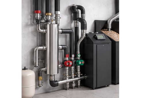 Separator hidraulic pentru centrală pe peleți – la ce servește și cum funcționează?